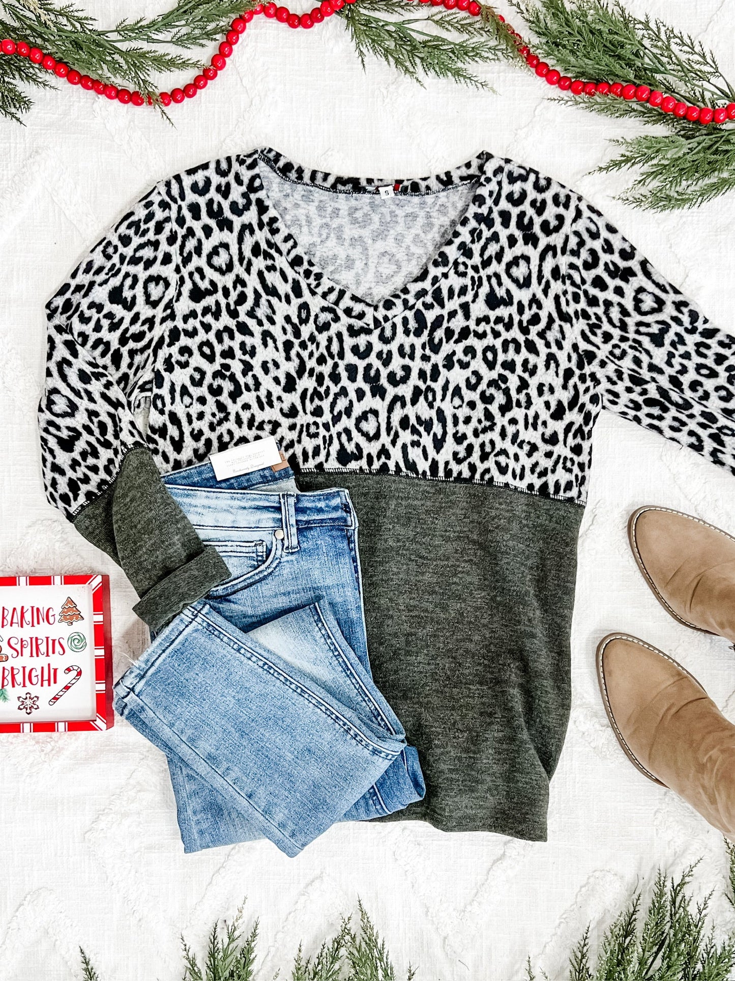 12.1 Olive Color Block Top In Snow Leopard